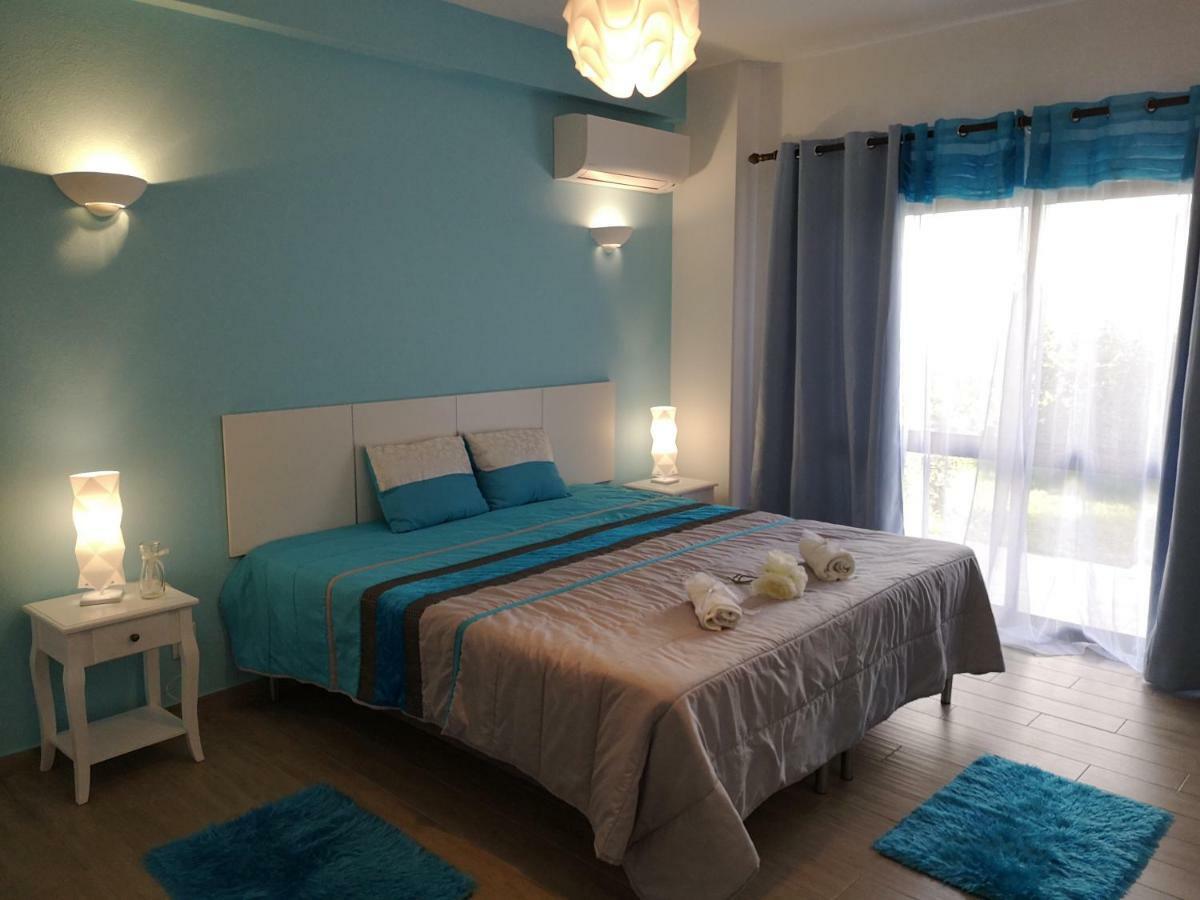 Sensations Guesthouse Lagos Esterno foto
