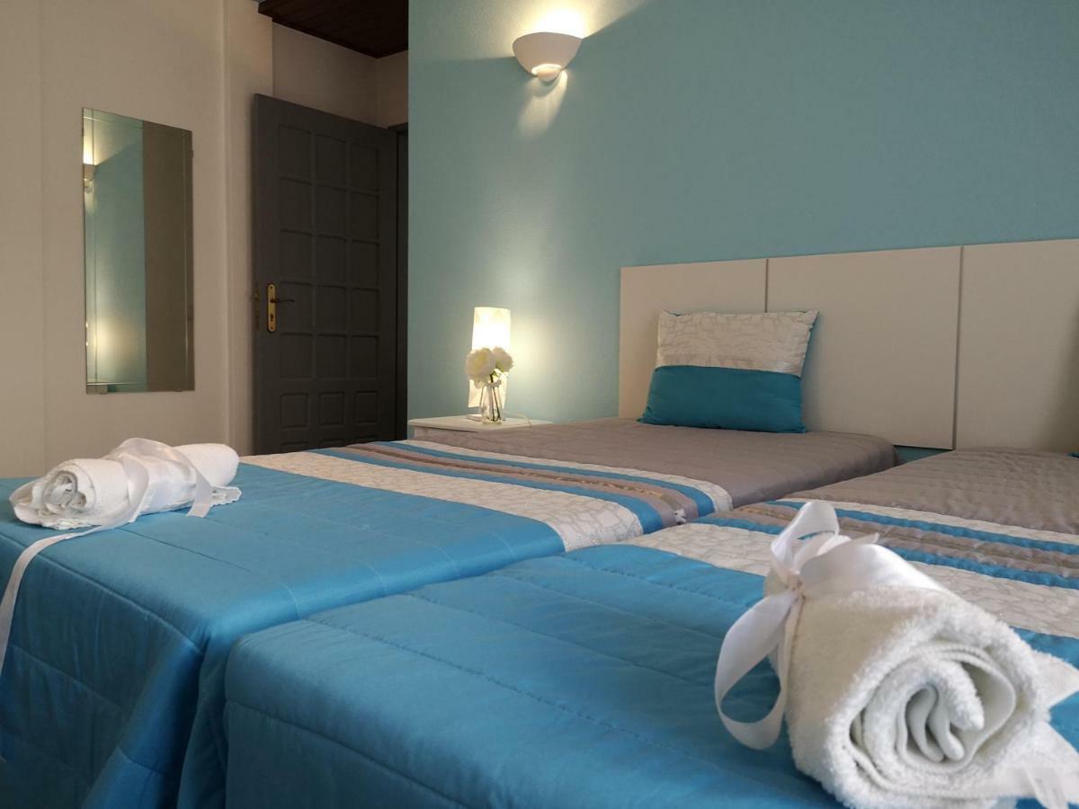 Sensations Guesthouse Lagos Esterno foto
